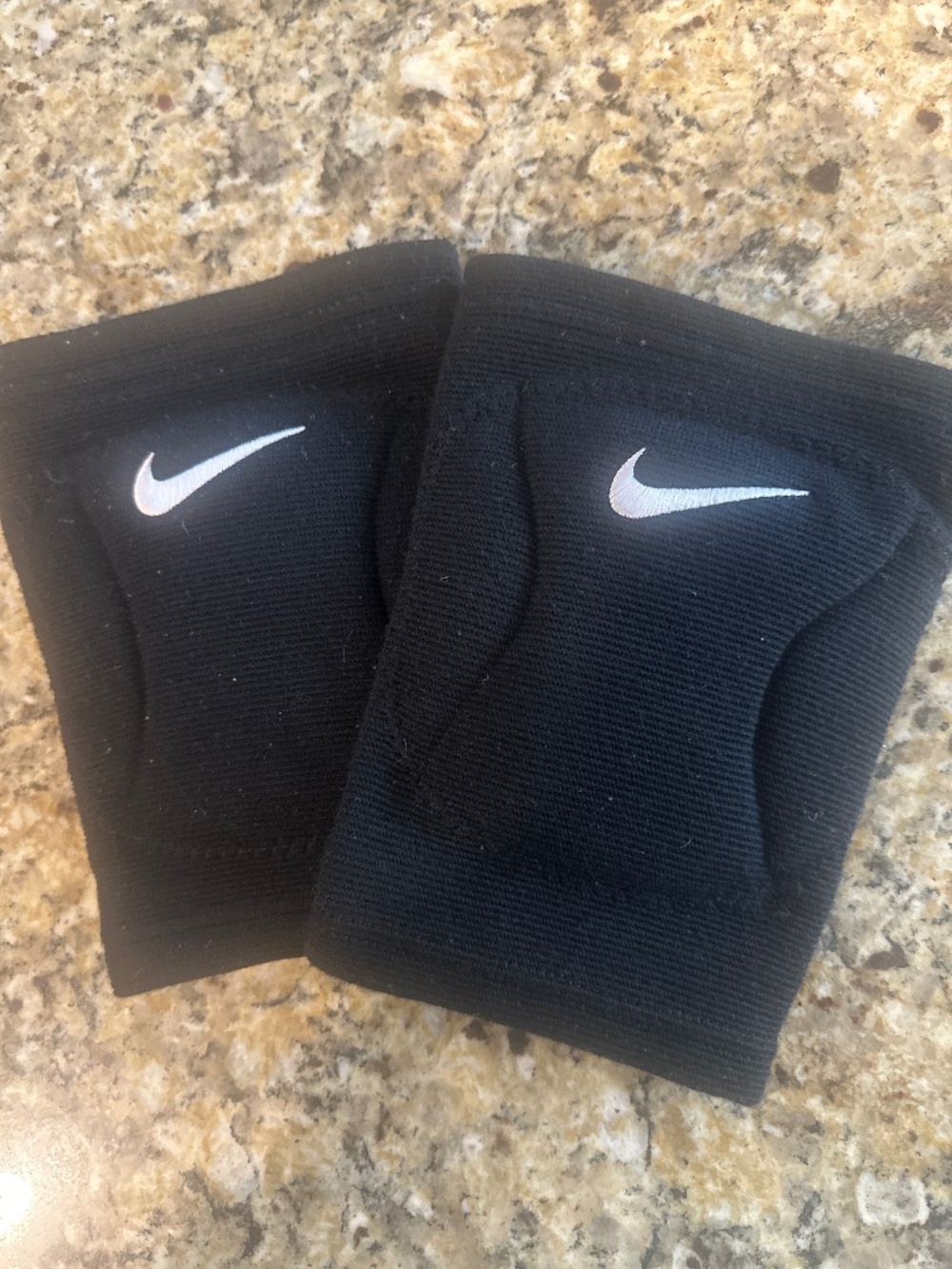 Nike dry fit volleyball kneepads